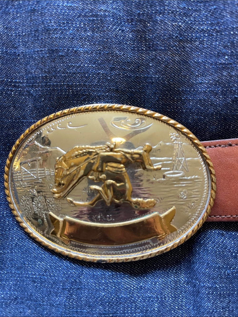 Tony Lama Western Brown Belt with Large German Silver Buckle - Picture 4 of 7